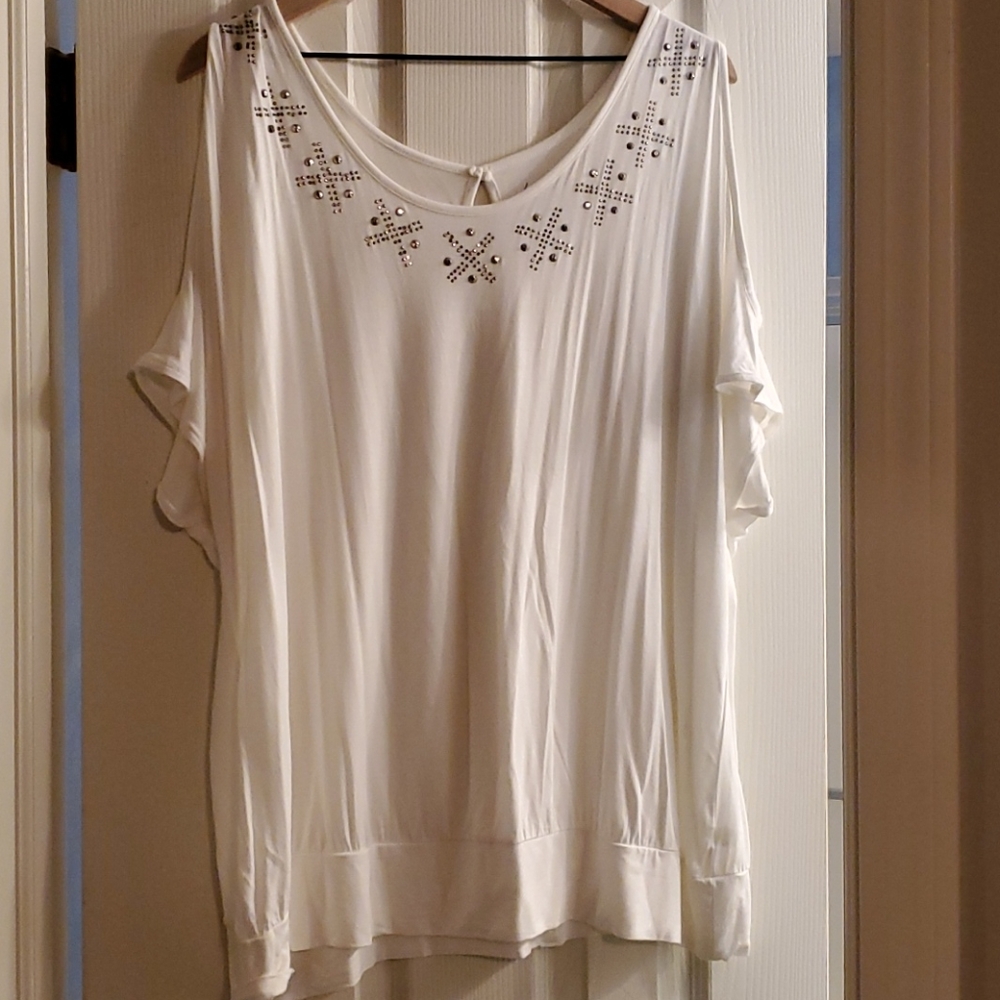 Lane Bryant peep shoulder top